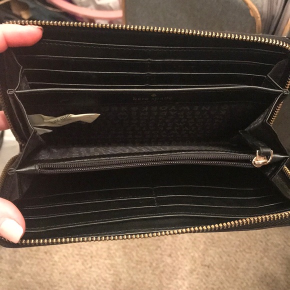 Kate Spade Wallet - Picture 4 of 5